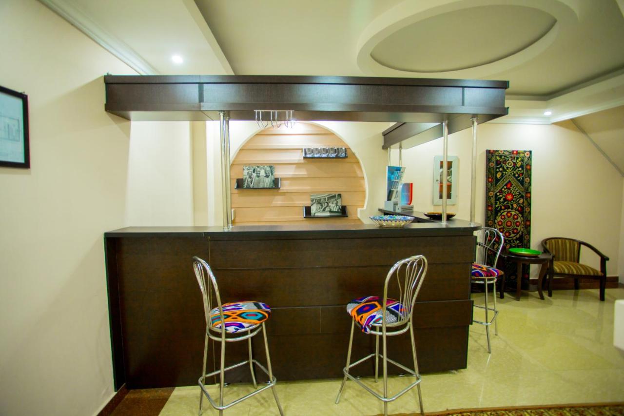 Ikan Registon Hotel Samarkand Exterior foto