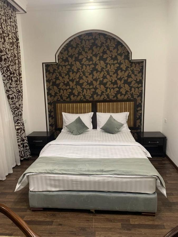 Ikan Registon Hotel Samarkand Exterior foto