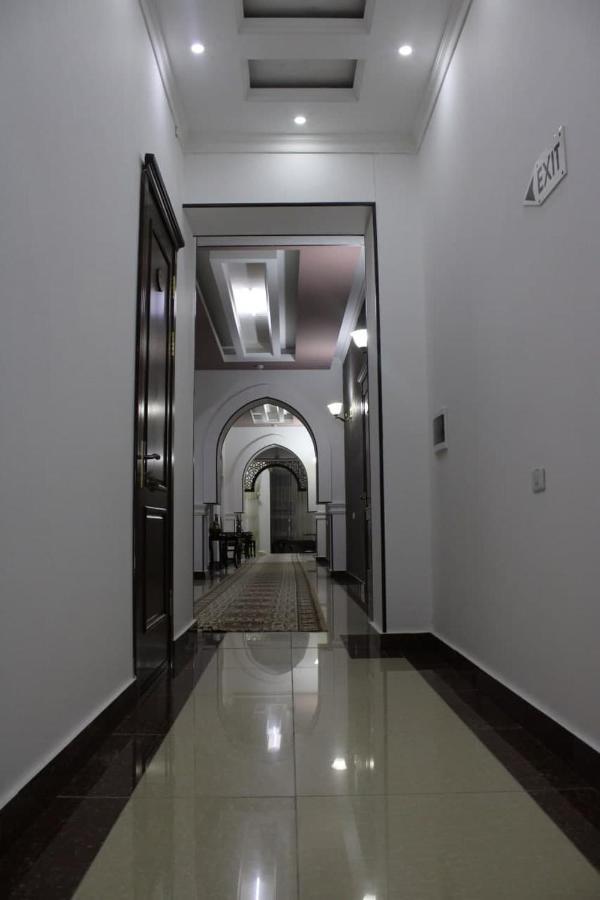 Ikan Registon Hotel Samarkand Exterior foto