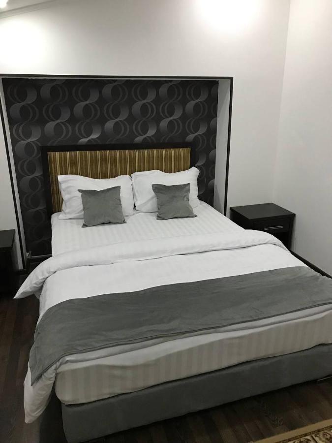 Ikan Registon Hotel Samarkand Exterior foto